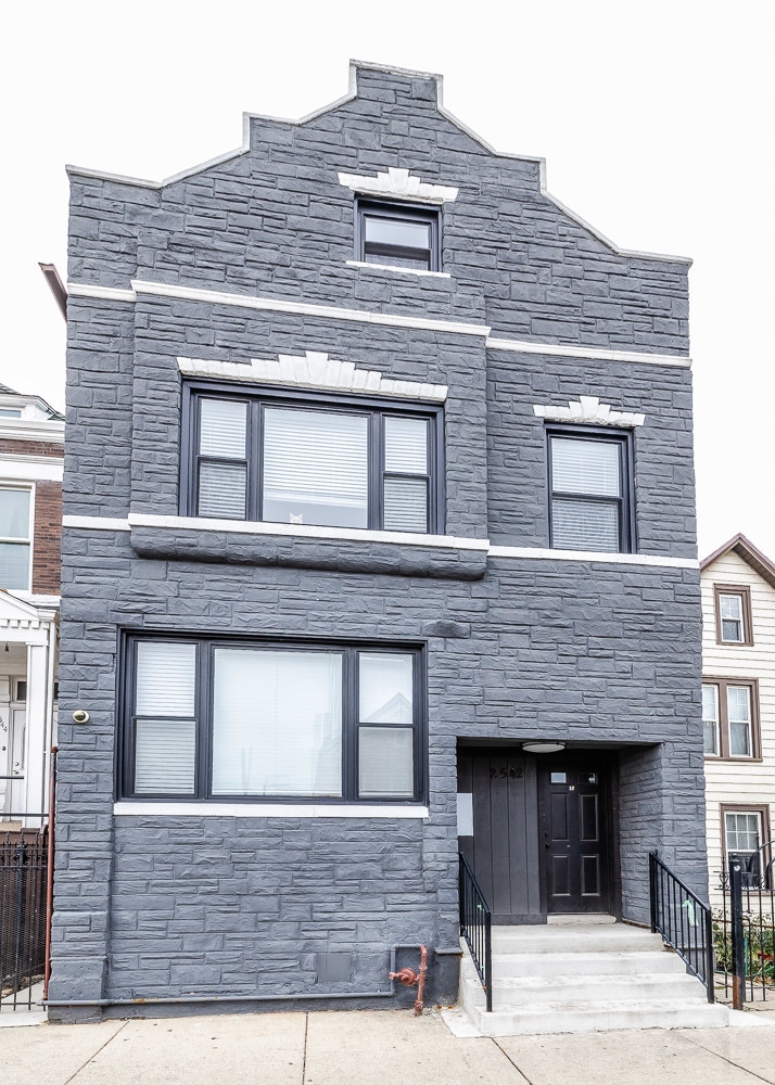 Property photo for 2542 S Albany Avenue, Chicago, IL