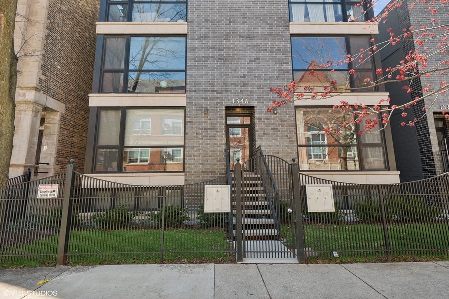 Property photo for 1346 N Claremont Avenue, #1N, Chicago, IL